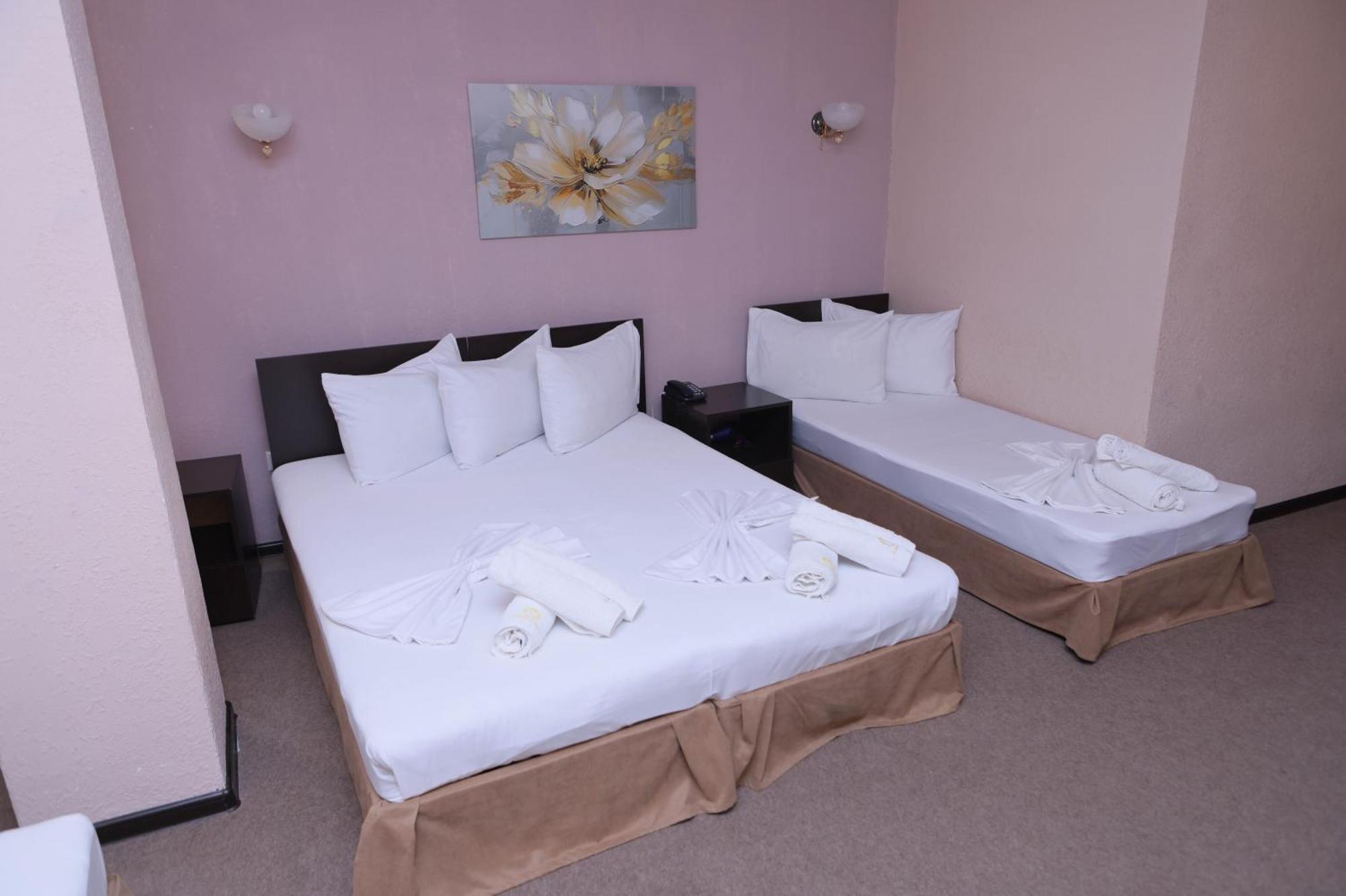 Richmind Hotel Vagharshapat 외부 사진