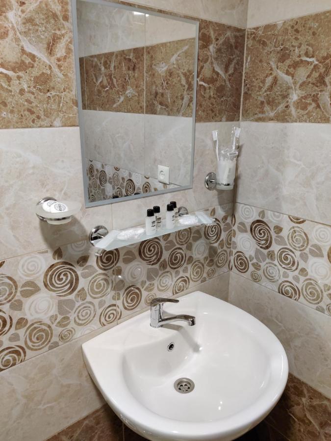 Richmind Hotel Vagharshapat 외부 사진